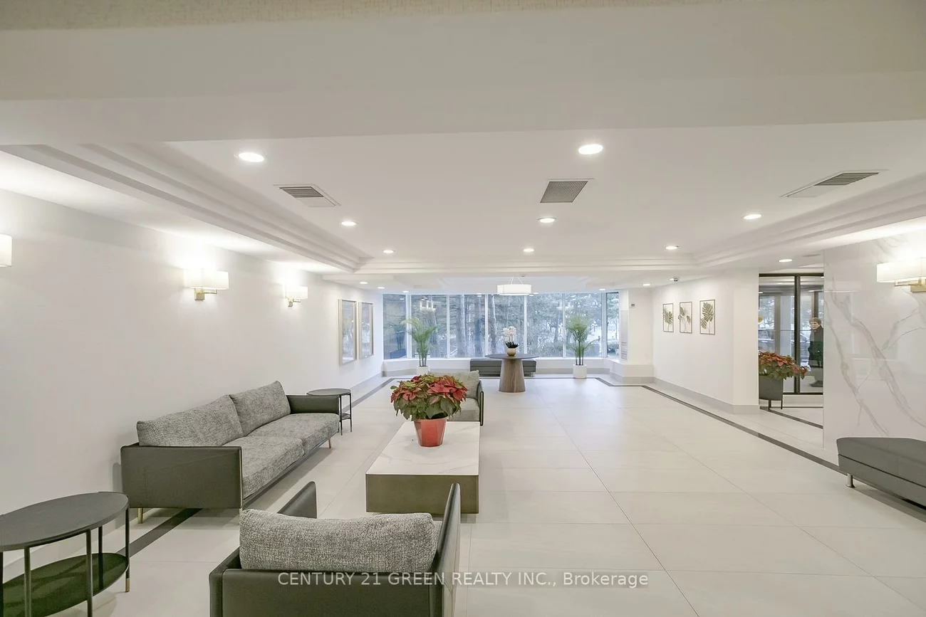 22, Hanover, Queen Street Corridor, Brampton