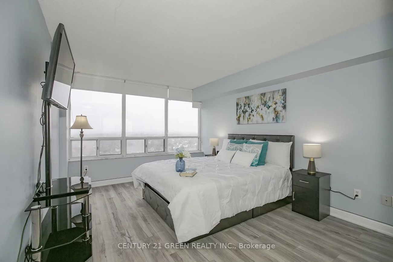 22, Hanover, Queen Street Corridor, Brampton