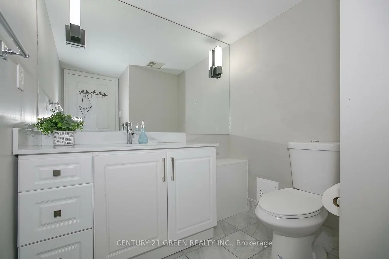 22, Hanover, Queen Street Corridor, Brampton