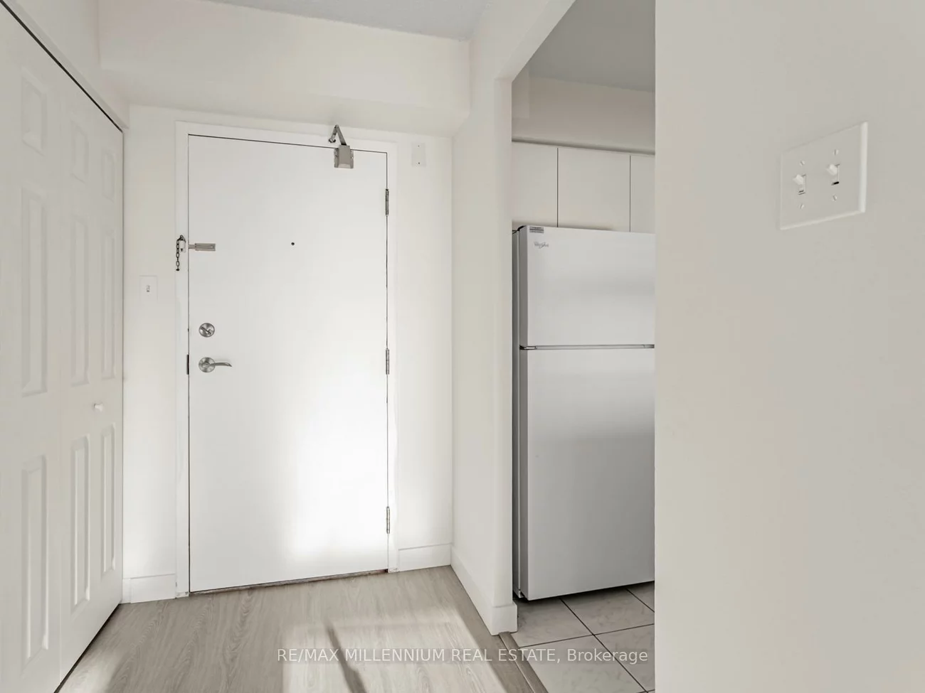 12, Laurelcrest, Queen Street Corridor, Brampton