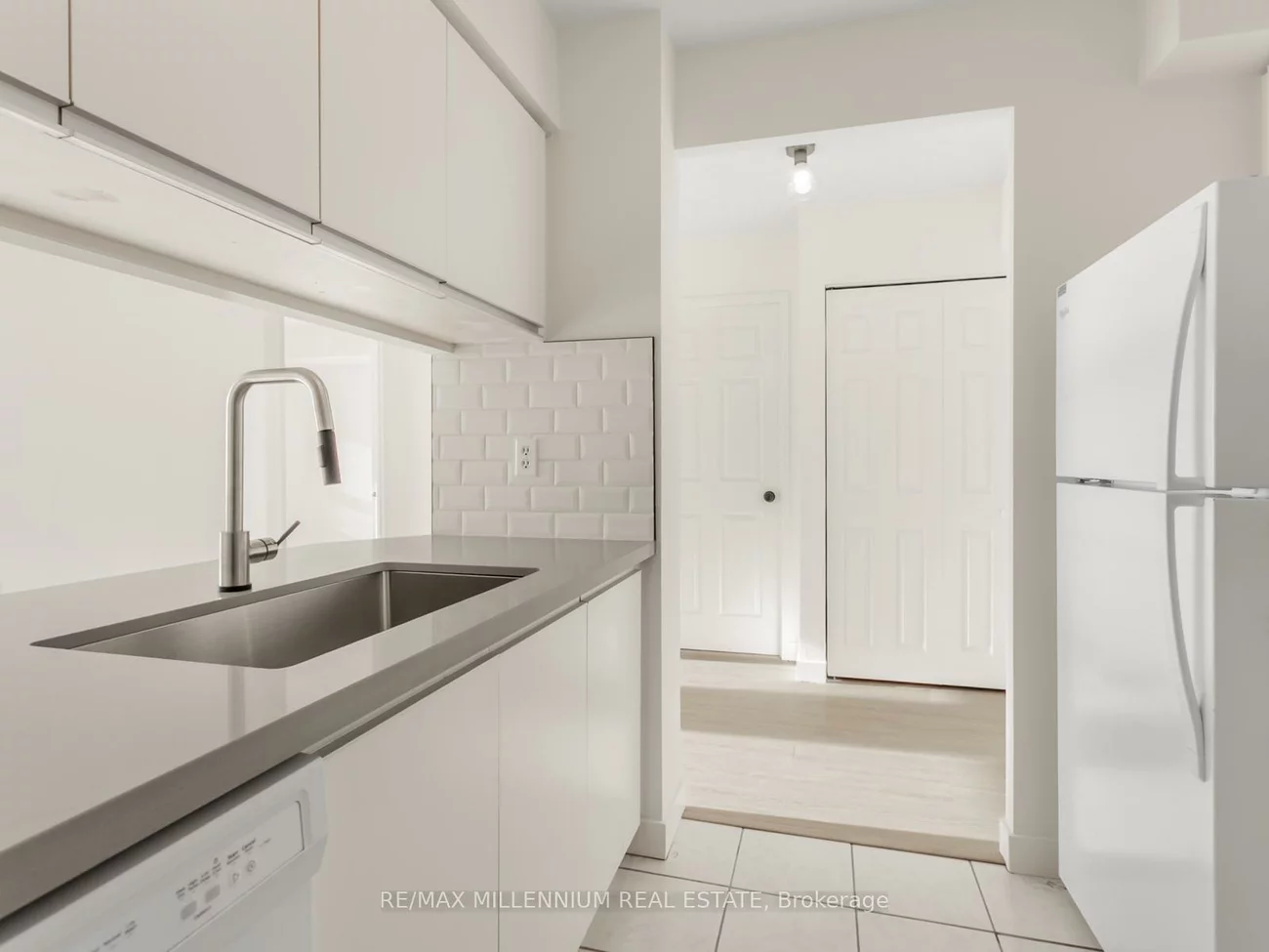 12, Laurelcrest, Queen Street Corridor, Brampton