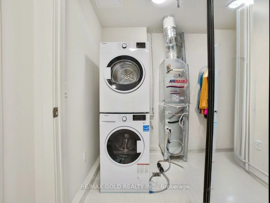 58, sky harbour, Bram West, Brampton