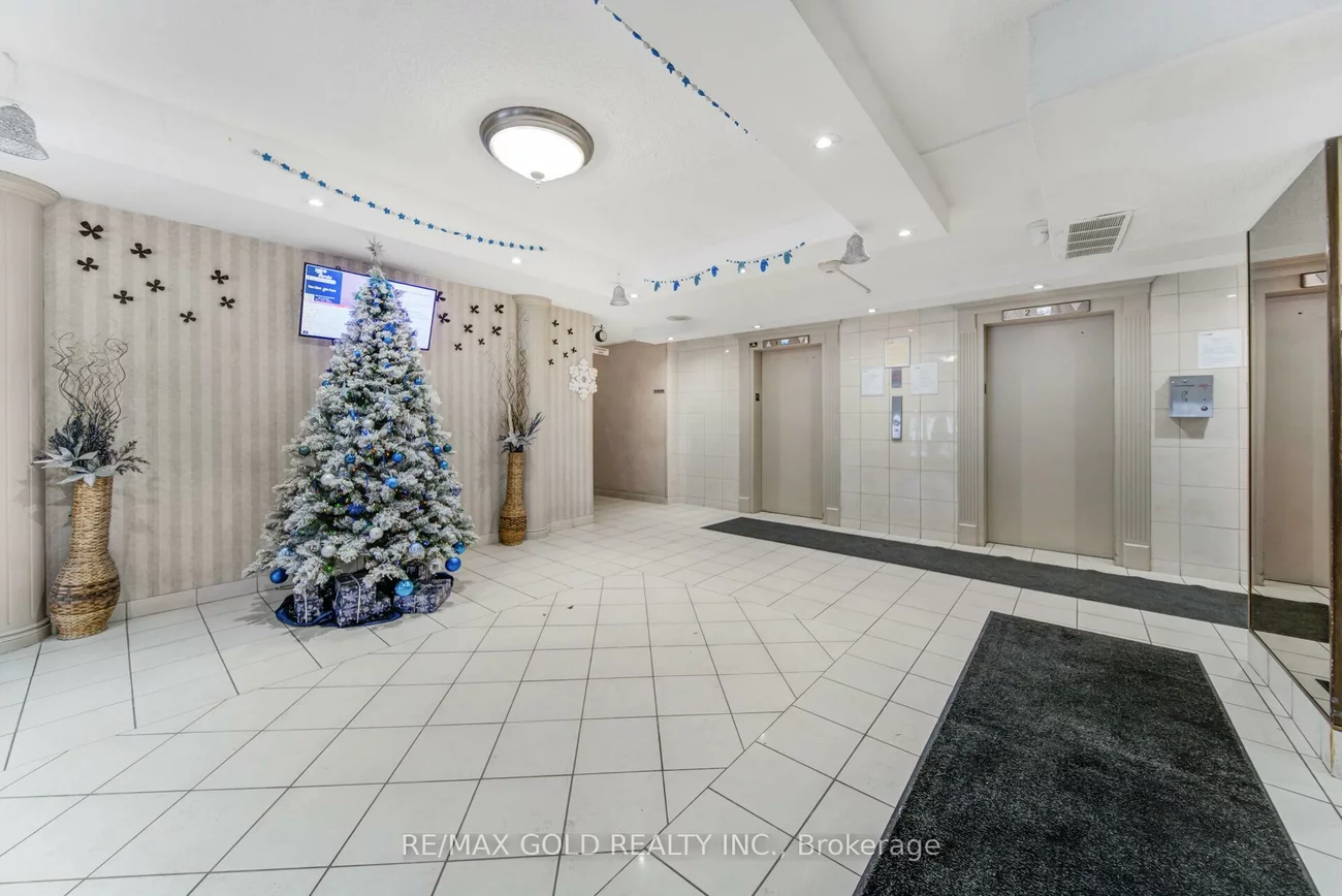 21, Knightsbridge, Queen Street Corridor, Brampton