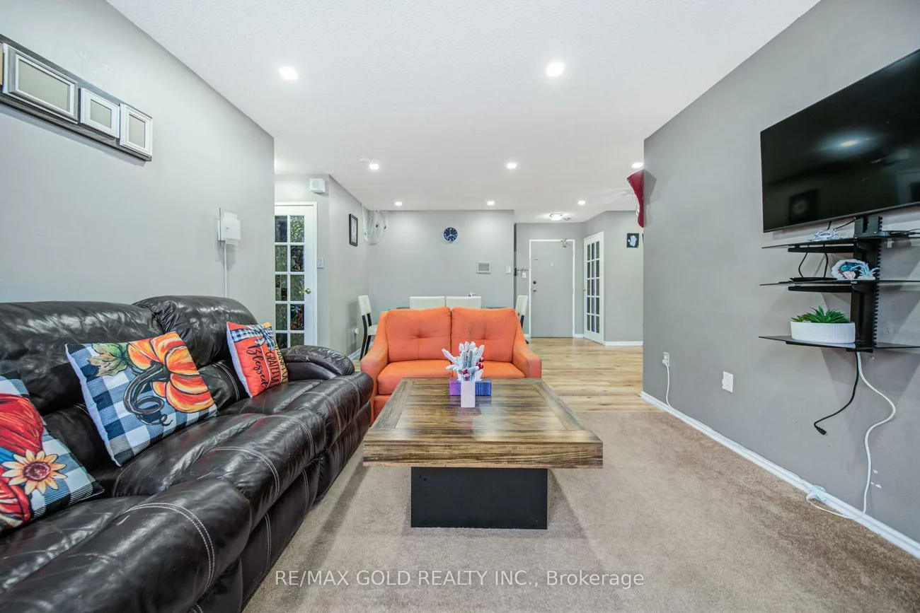 21, Knightsbridge, Queen Street Corridor, Brampton