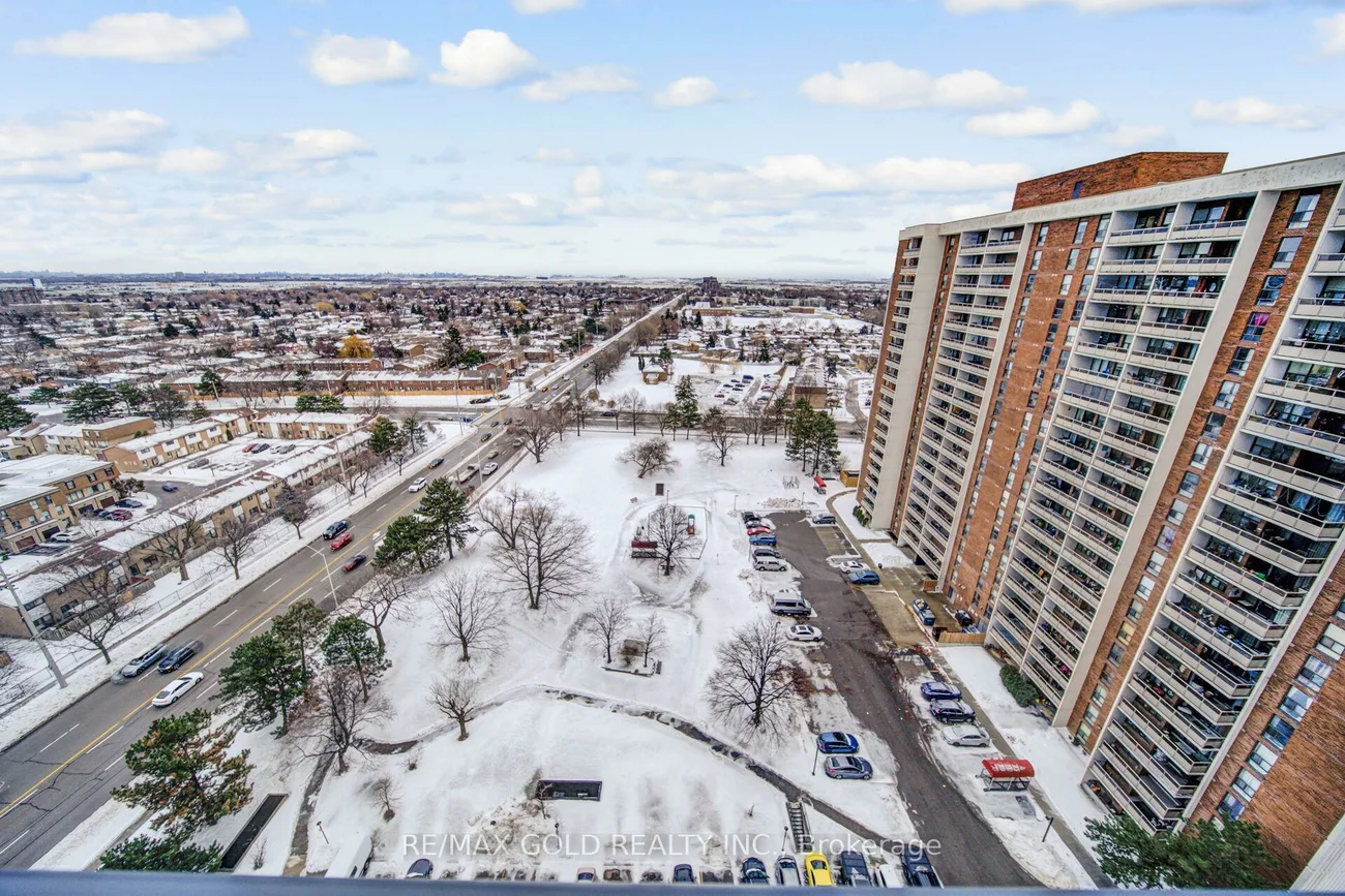 21, Knightsbridge, Queen Street Corridor, Brampton