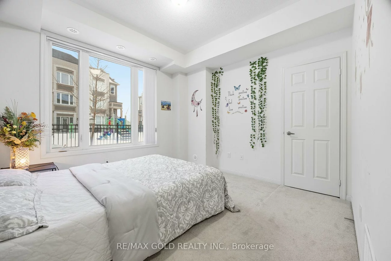 1, Beckenrose, Brampton West, Brampton