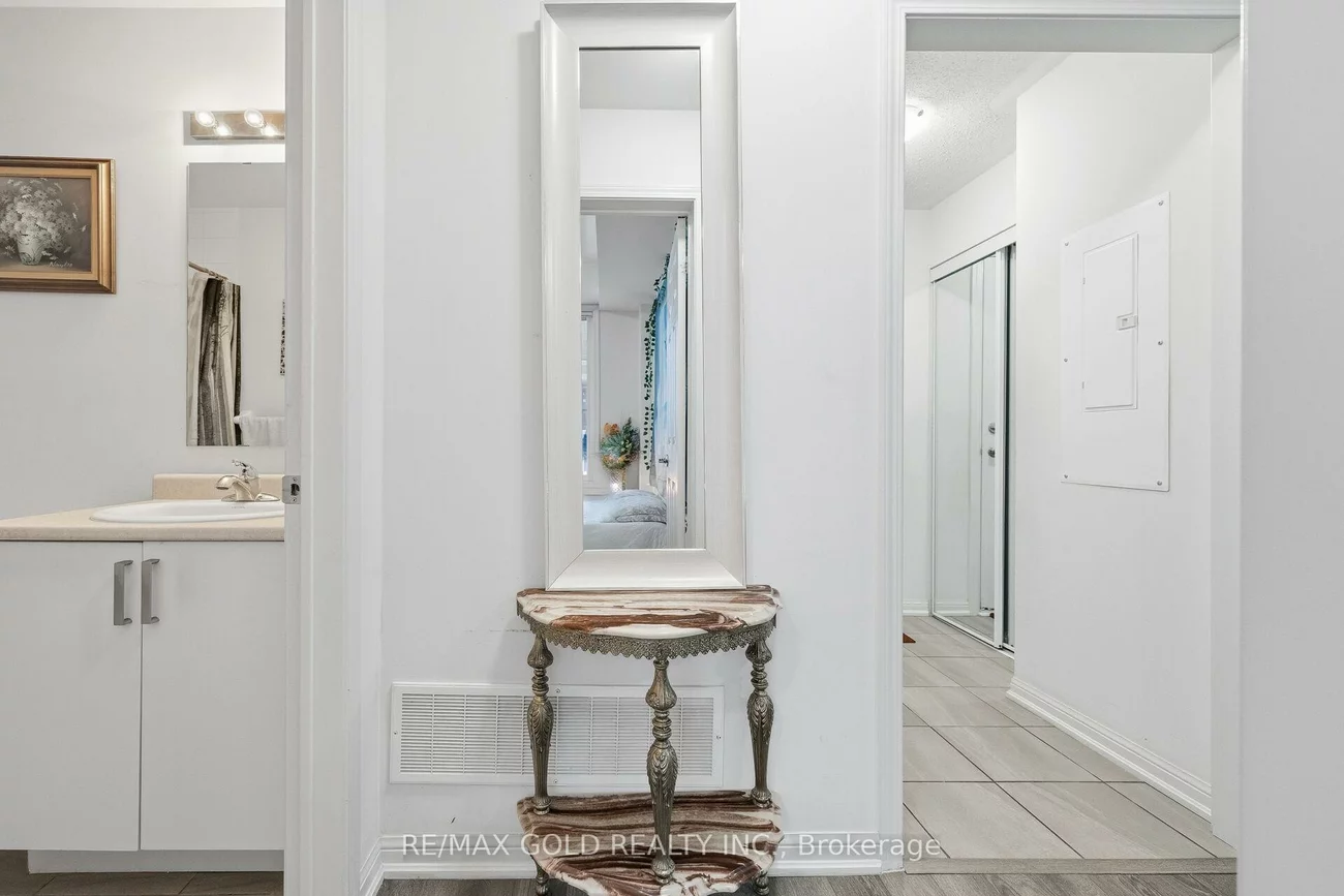 1, Beckenrose, Brampton West, Brampton