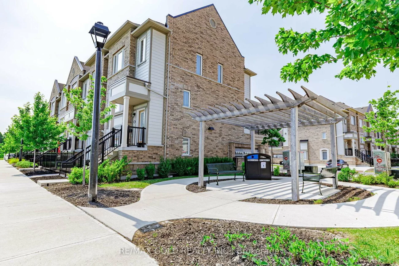 1, Beckenrose, Brampton West, Brampton