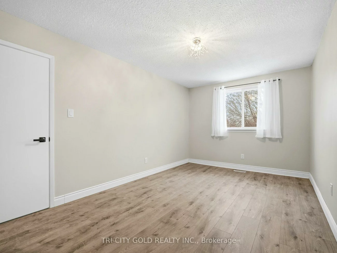 20, Carisbrooke, Central Park, Brampton