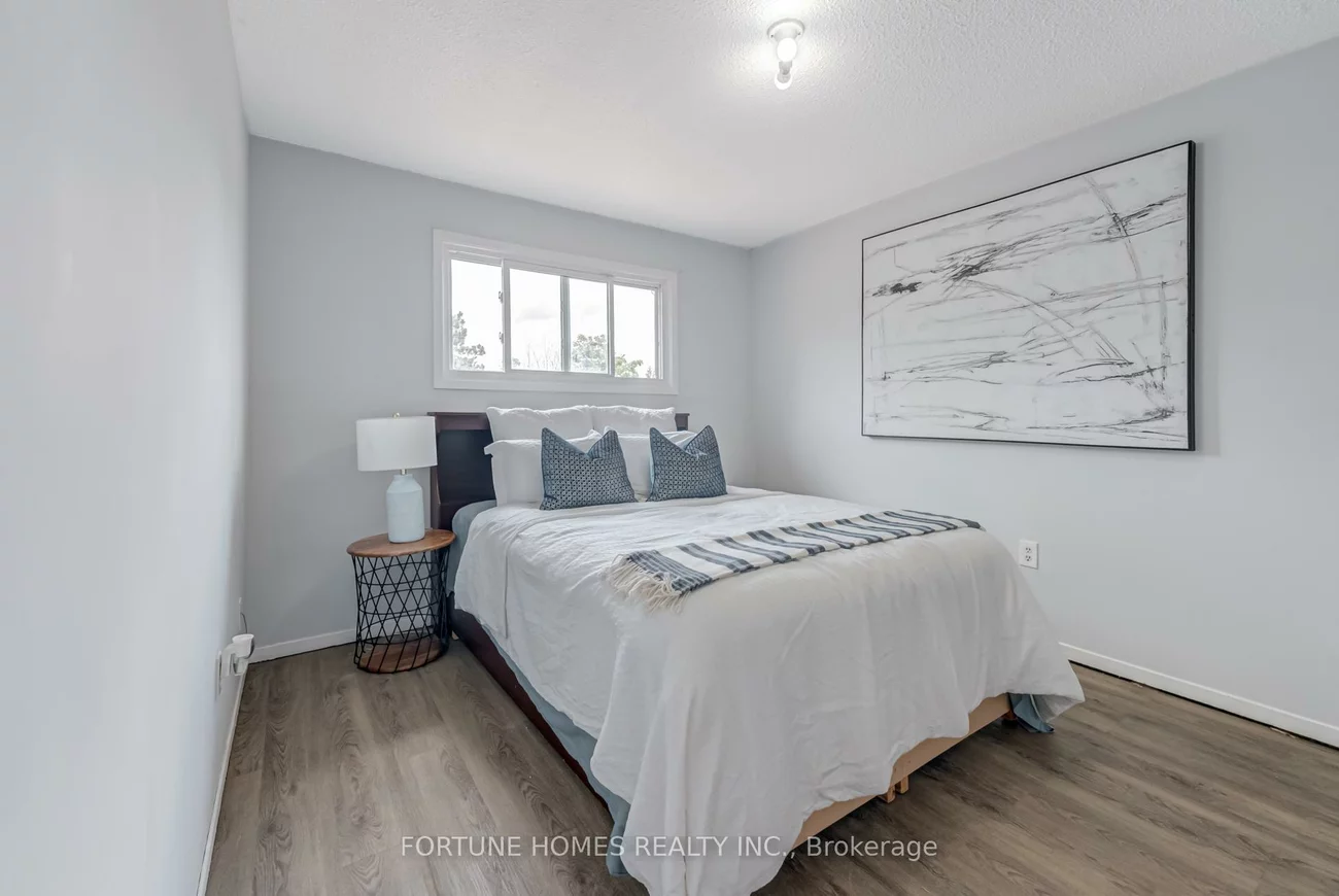 59, Enmount, Southgate, Brampton