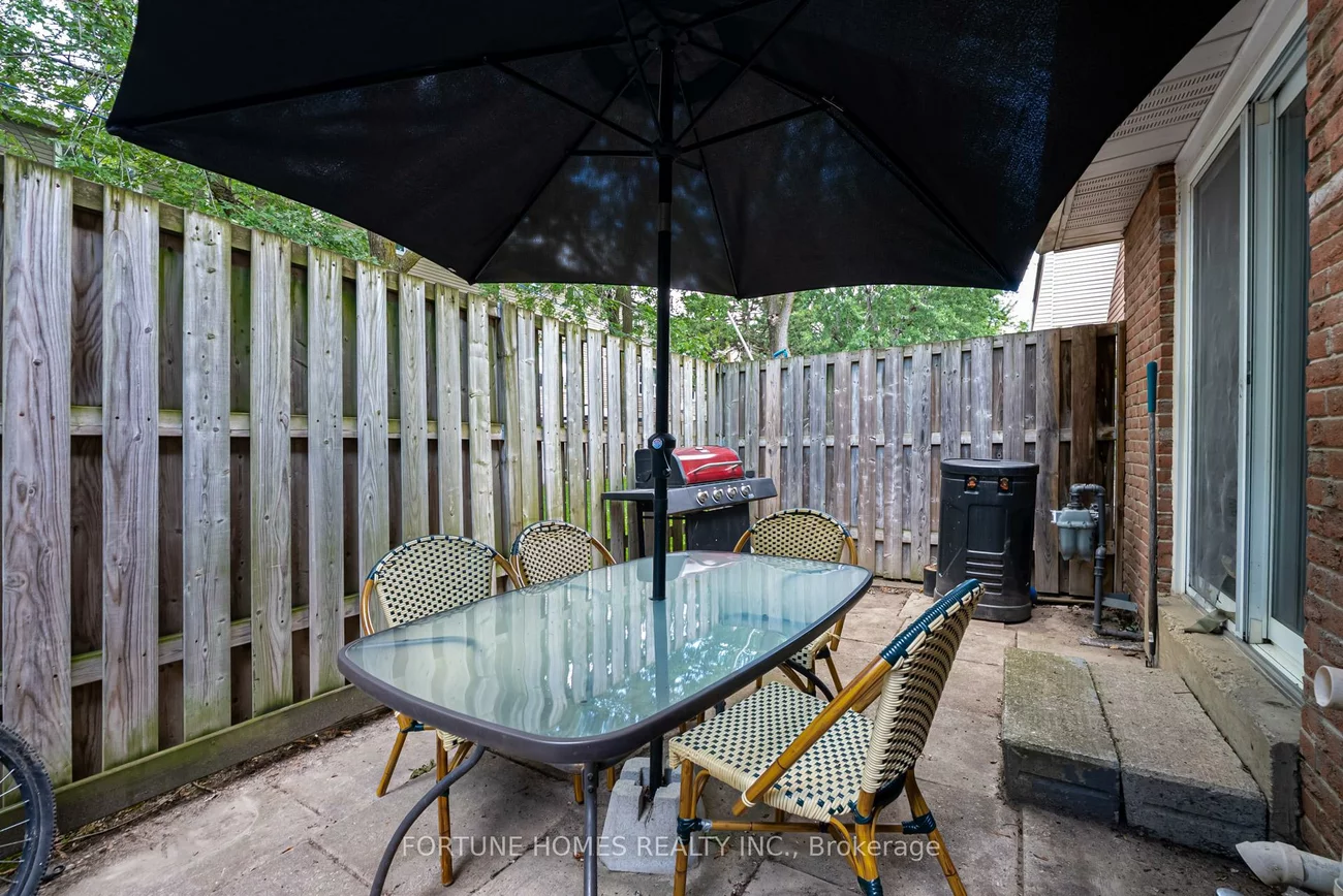 59, Enmount, Southgate, Brampton