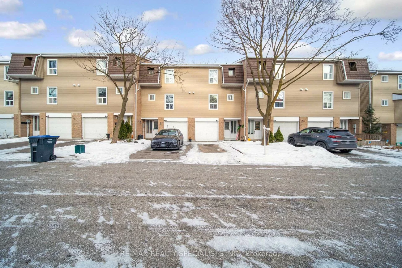 66, Enmount, Southgate, Brampton