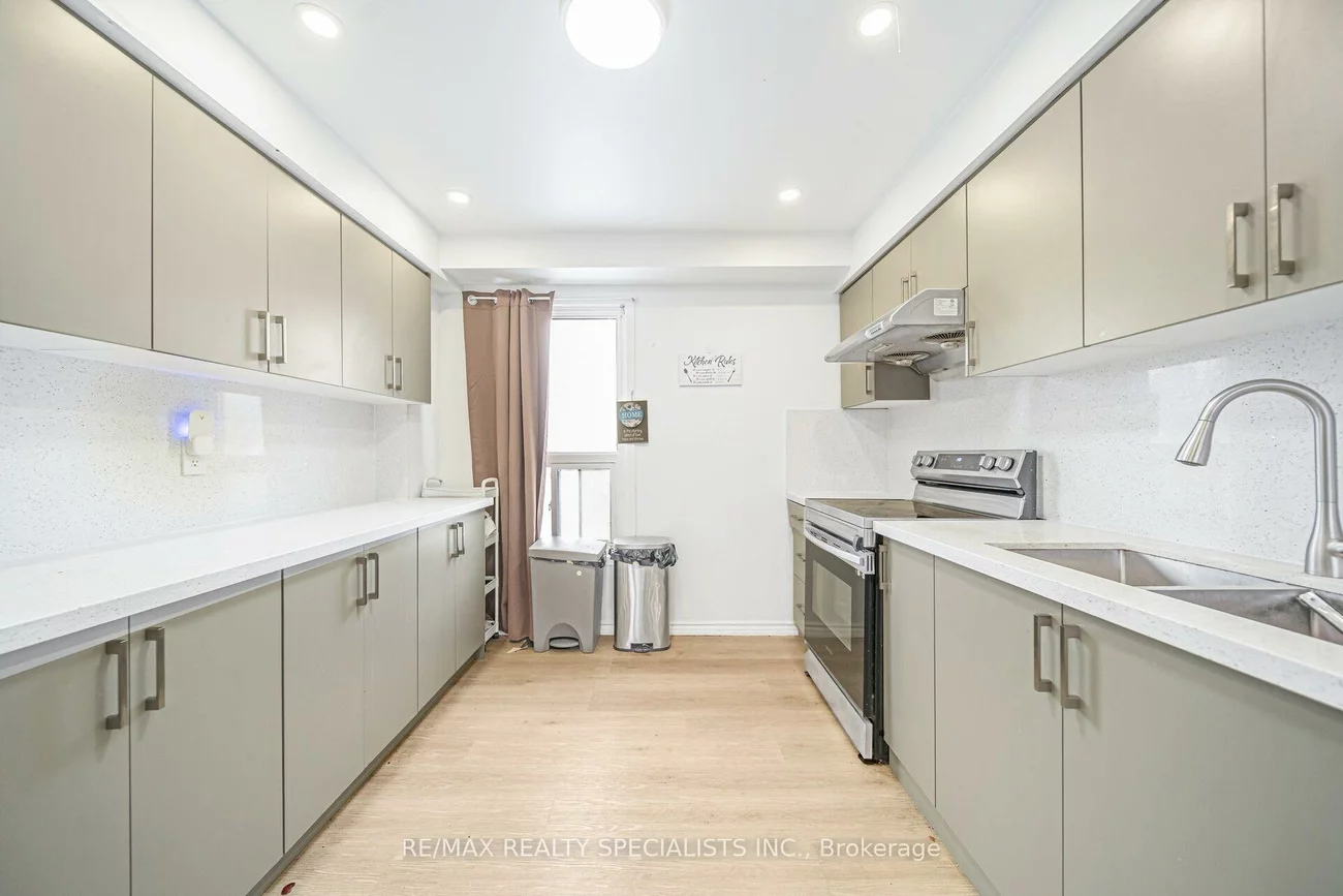 66, Enmount, Southgate, Brampton