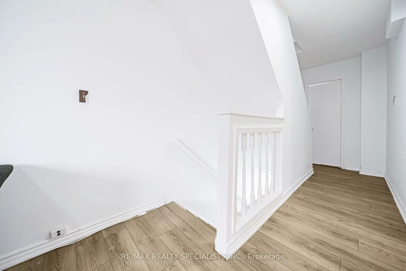 66, Enmount, Southgate, Brampton