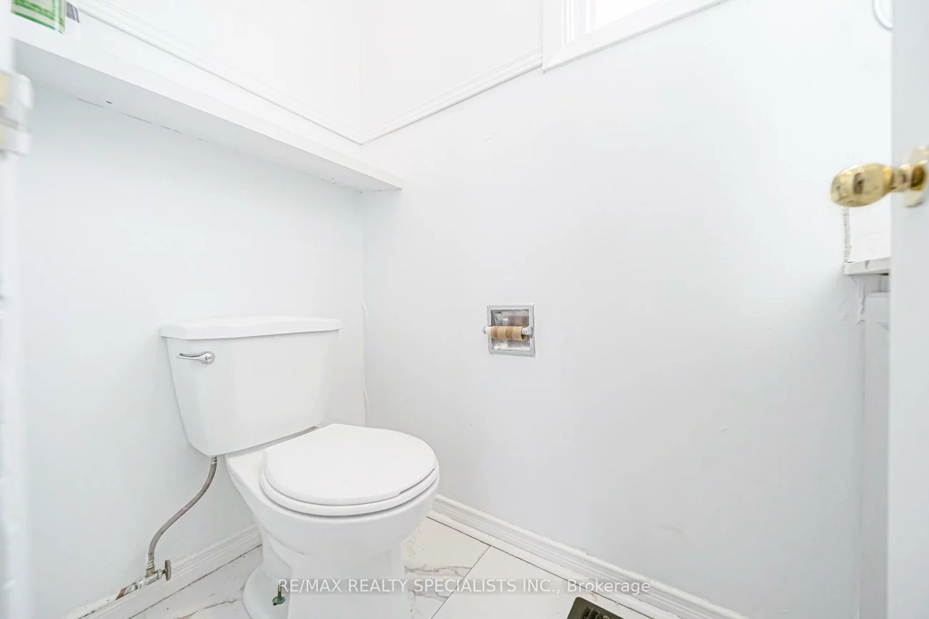 66, Enmount, Southgate, Brampton