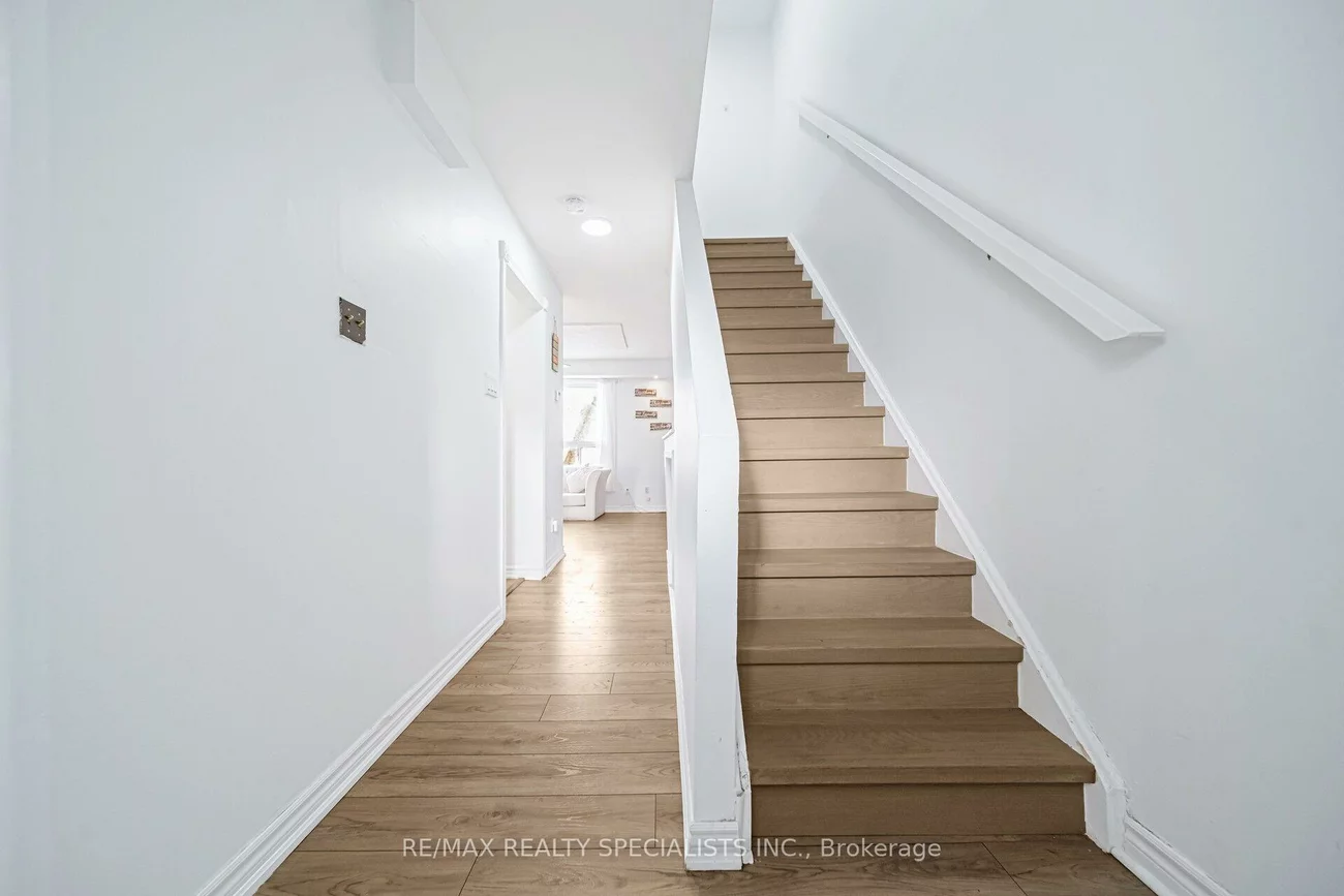 66, Enmount, Southgate, Brampton