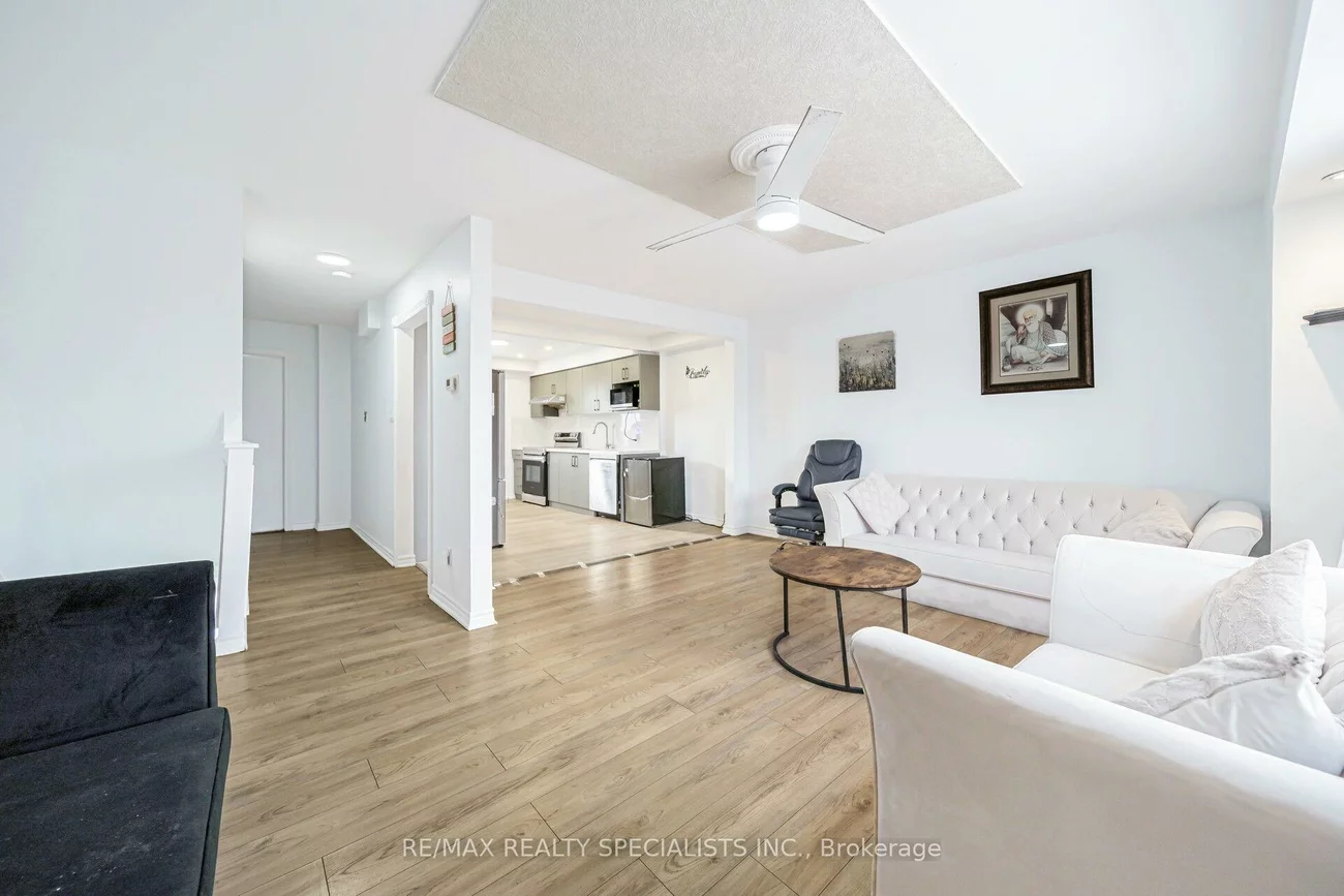 66, Enmount, Southgate, Brampton