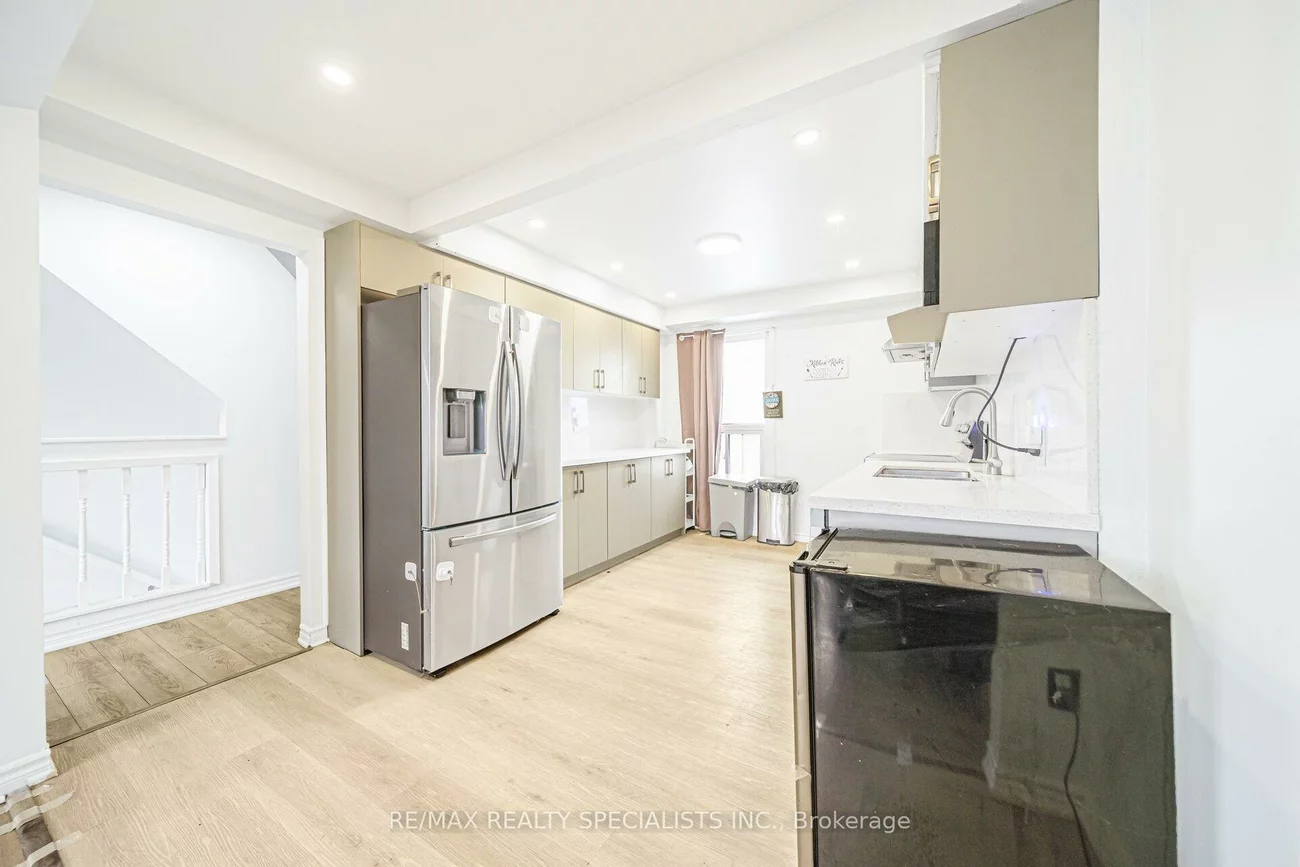 66, Enmount, Southgate, Brampton