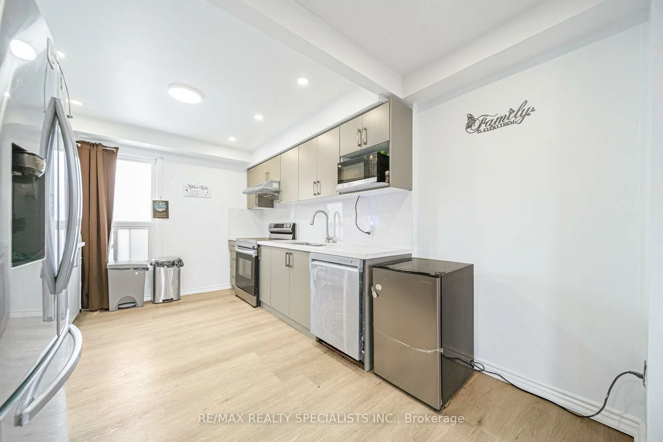 66, Enmount, Southgate, Brampton