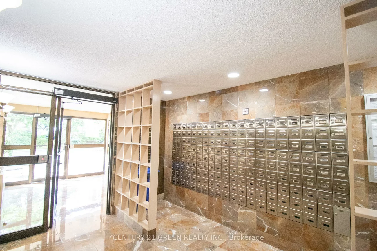 5, Lisa, Queen Street Corridor, Brampton