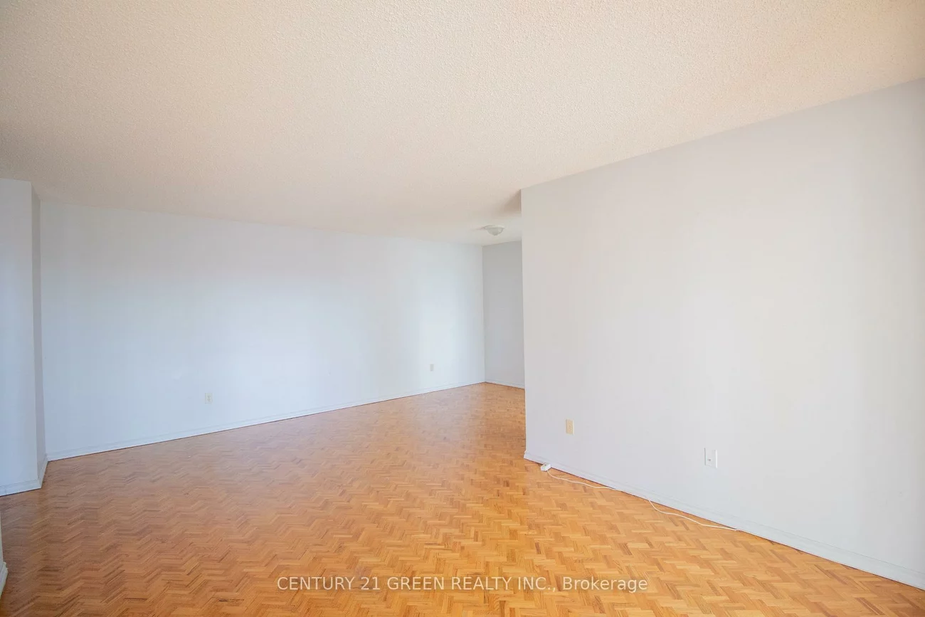 5, Lisa, Queen Street Corridor, Brampton