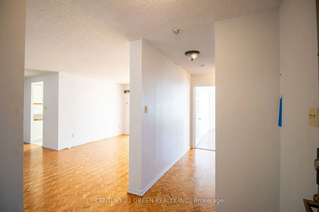 5, Lisa, Queen Street Corridor, Brampton