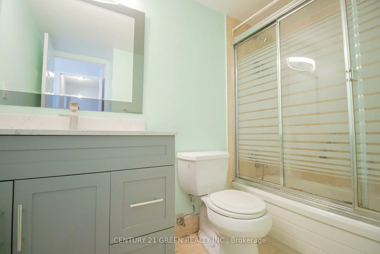 5, Lisa, Queen Street Corridor, Brampton