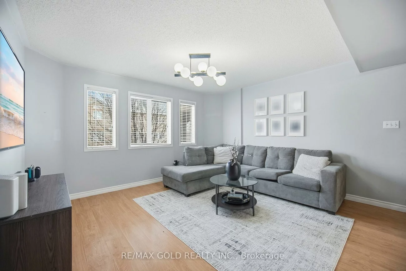 101, Spadina, Brampton West, Brampton