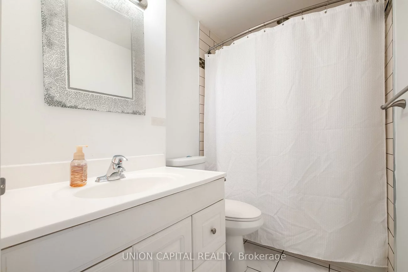 9, Briar, Avondale, Brampton