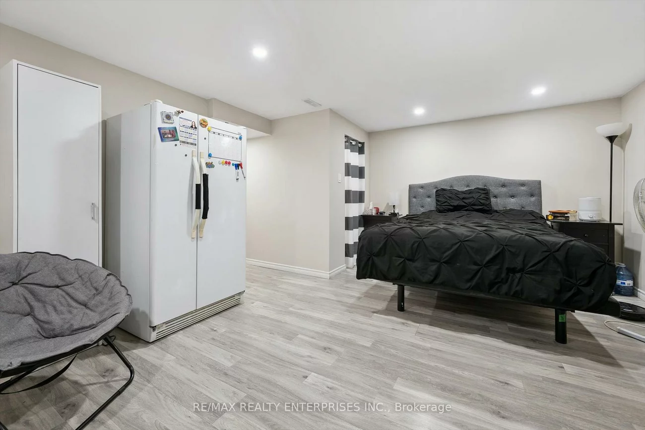 105, Hansen, Madoc, Brampton