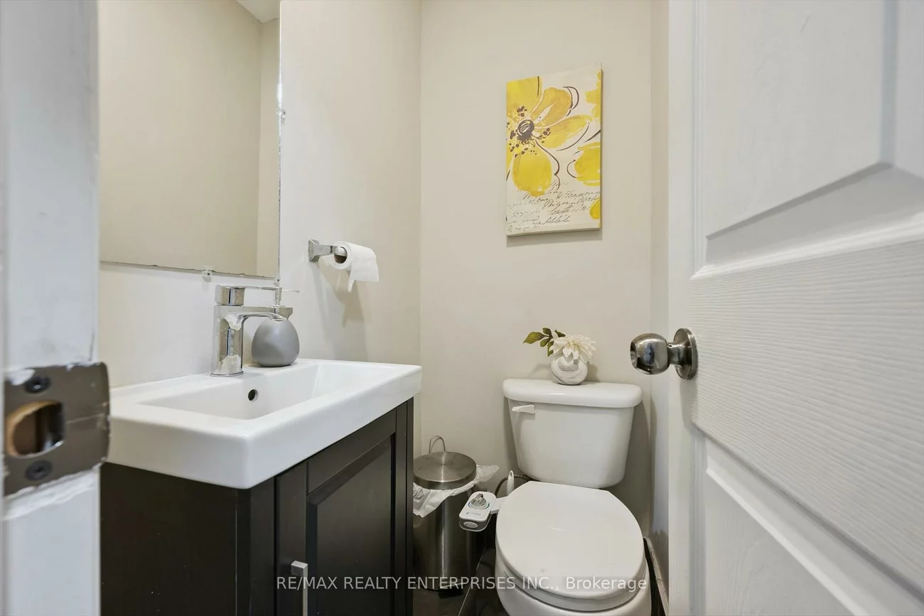 105, Hansen, Madoc, Brampton