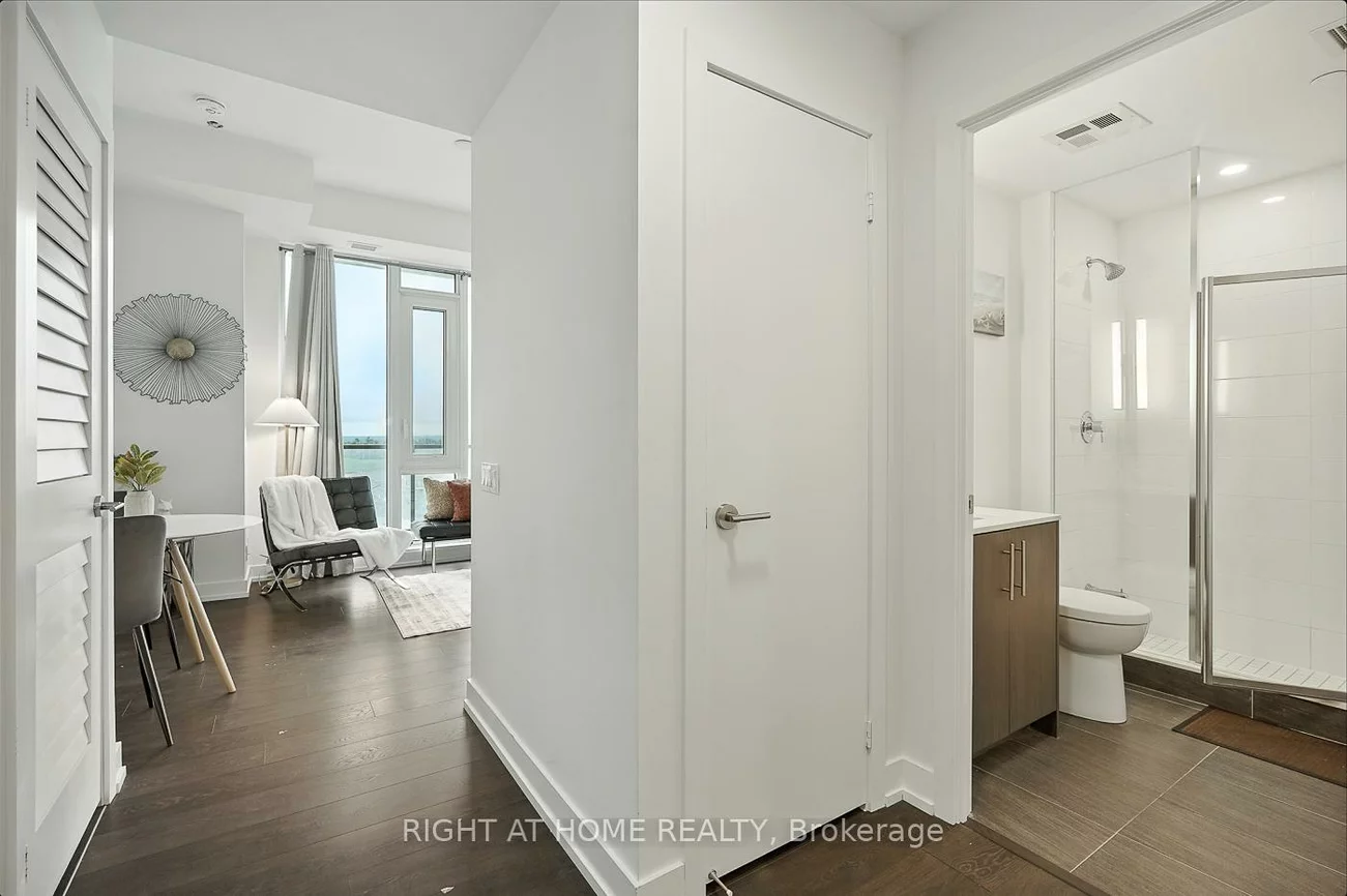 215, Veterans, Northwest Brampton, Brampton