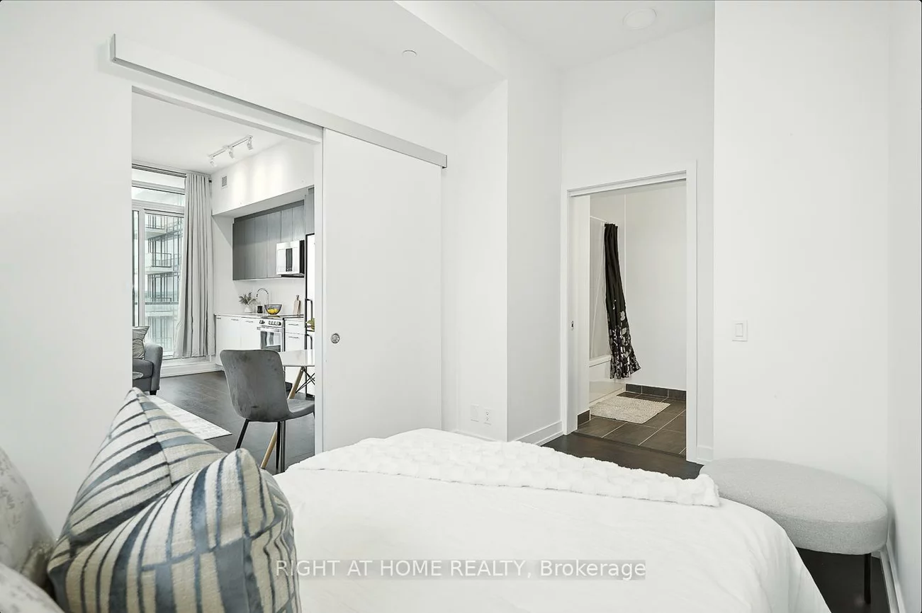 215, Veterans, Northwest Brampton, Brampton