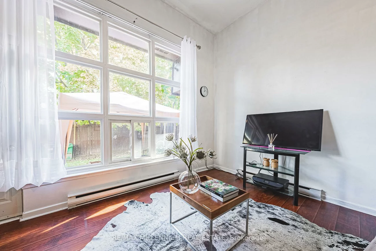 55, Briar, Avondale, Brampton