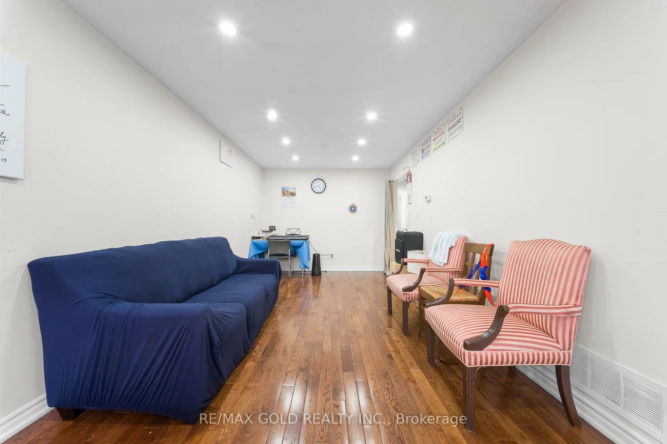 35, Malta, Fletcher's Creek South, Brampton