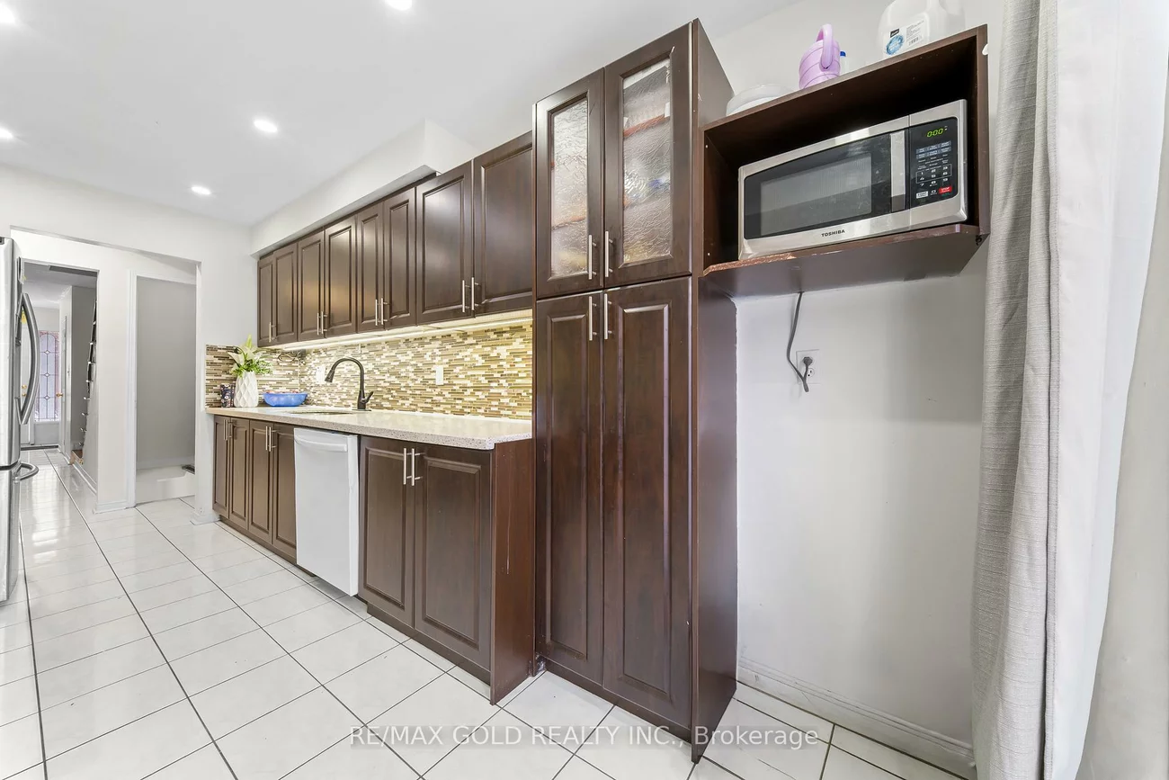 35, Malta, Fletcher's Creek South, Brampton