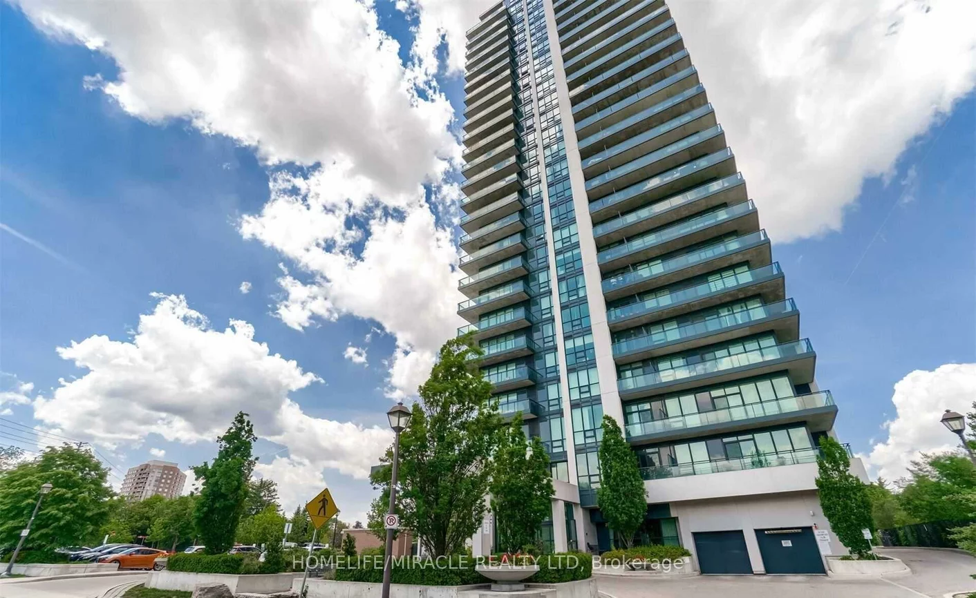 100, John, Downtown Brampton, Brampton