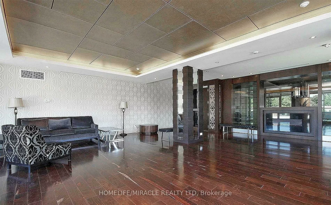 100, John, Downtown Brampton, Brampton