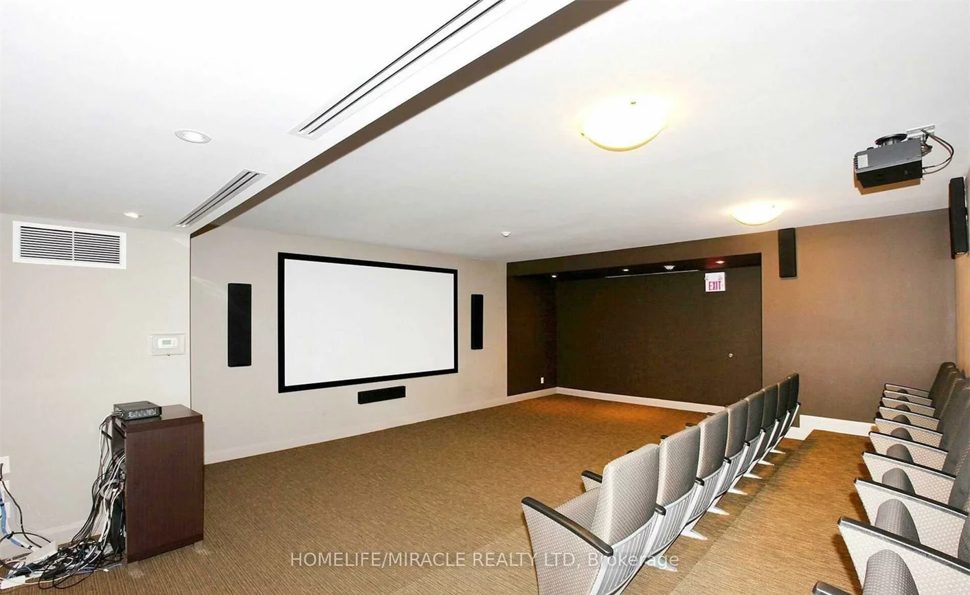 100, John, Downtown Brampton, Brampton