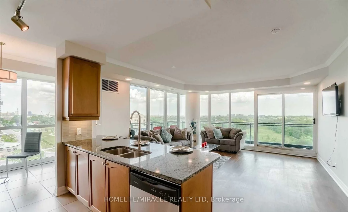 100, John, Downtown Brampton, Brampton