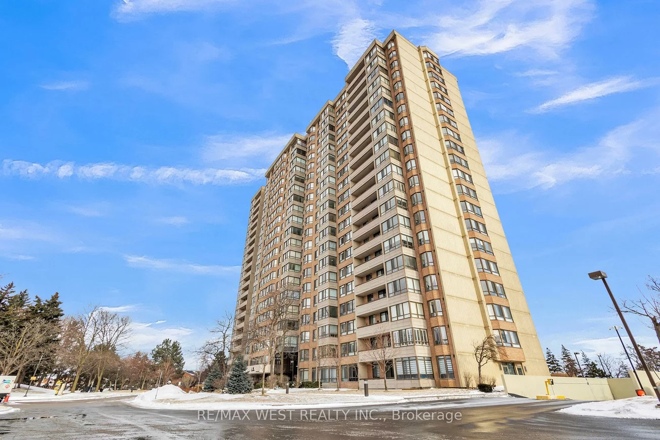 100, County Court, Fletcher's Creek South, Brampton