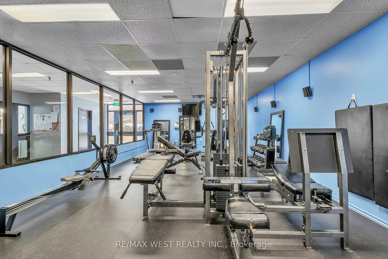 100, County Court, Fletcher's Creek South, Brampton