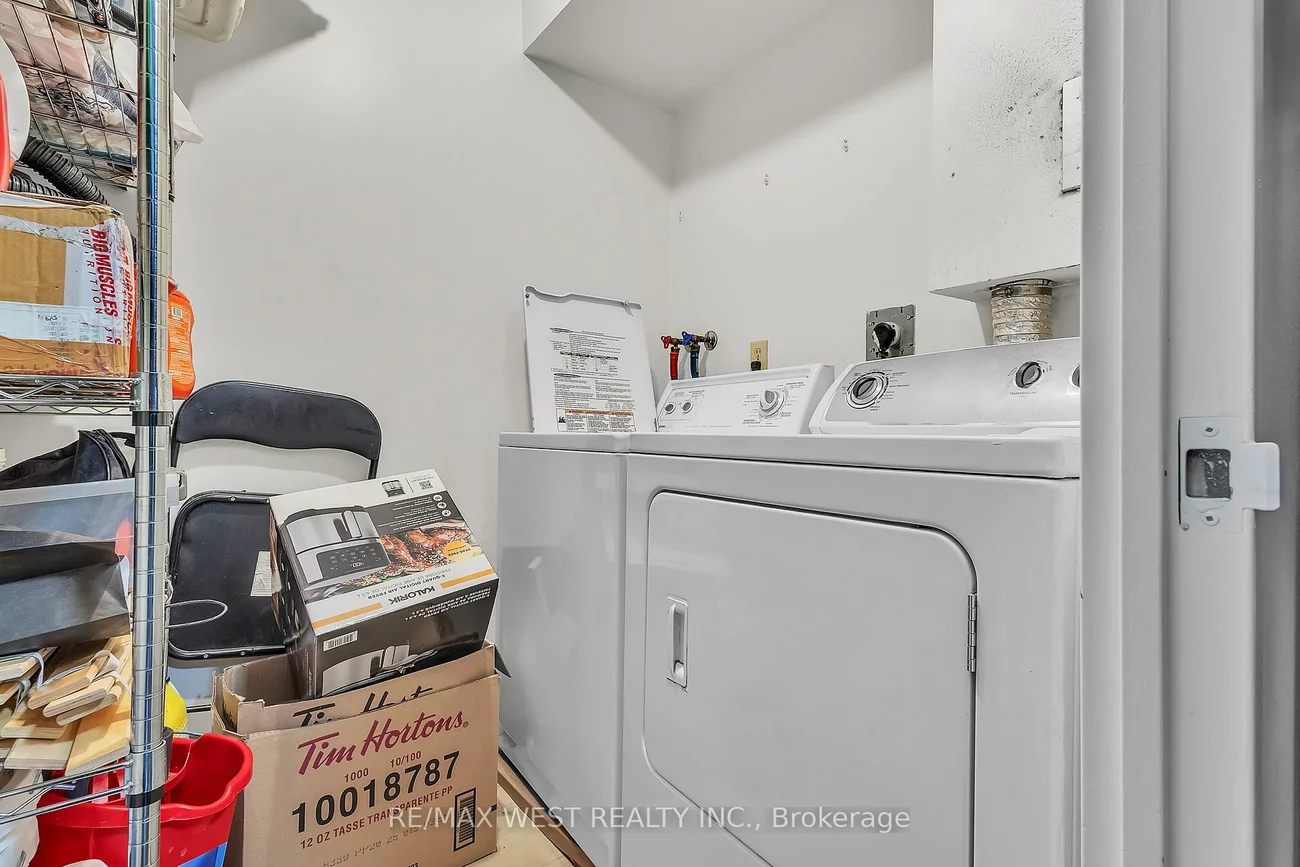 100, County Court, Fletcher's Creek South, Brampton