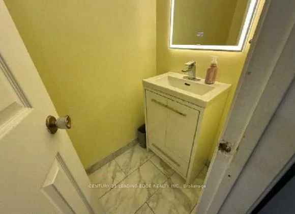 245, Fleetwood, Southgate, Brampton