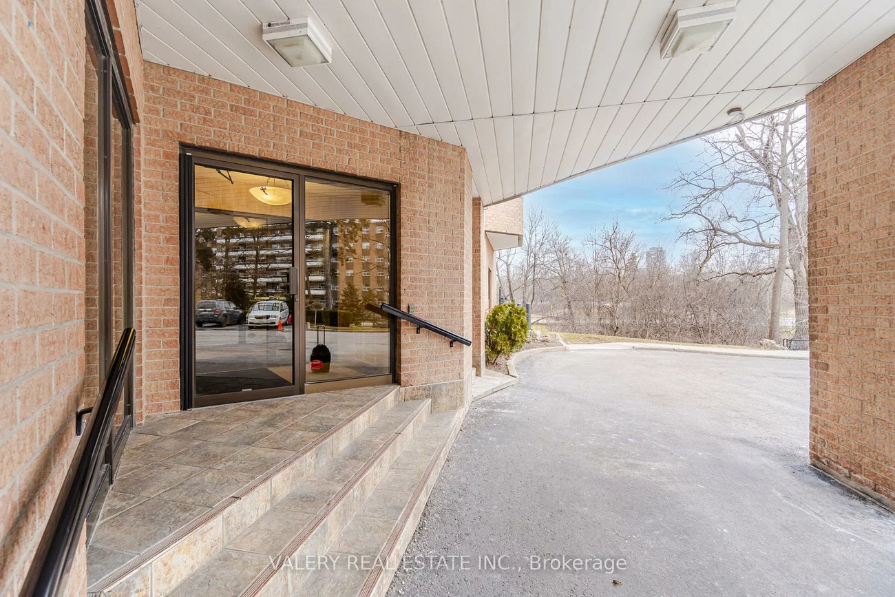 58, Church, Downtown Brampton, Brampton