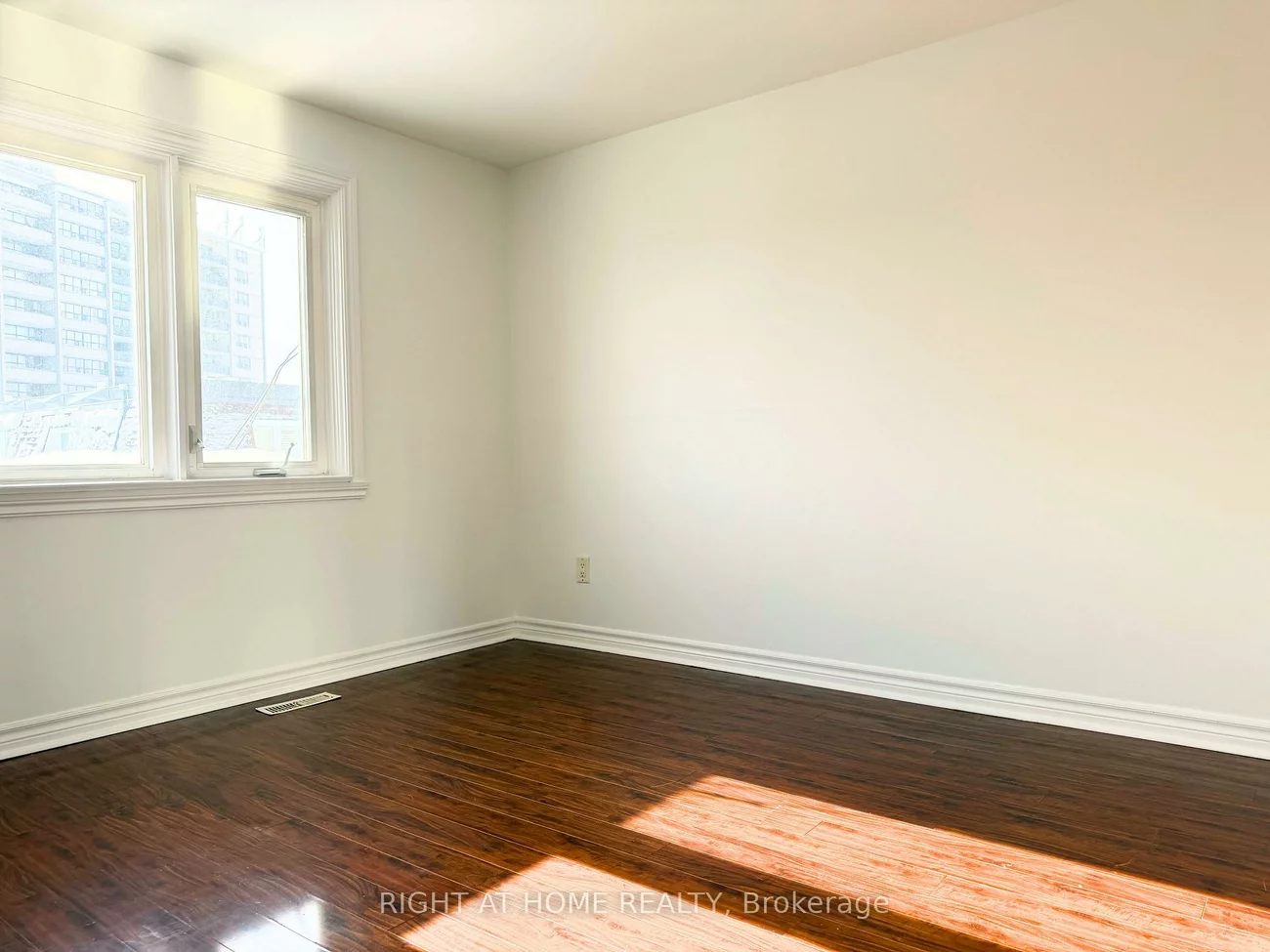 128, Townhouse, Brampton East, Brampton