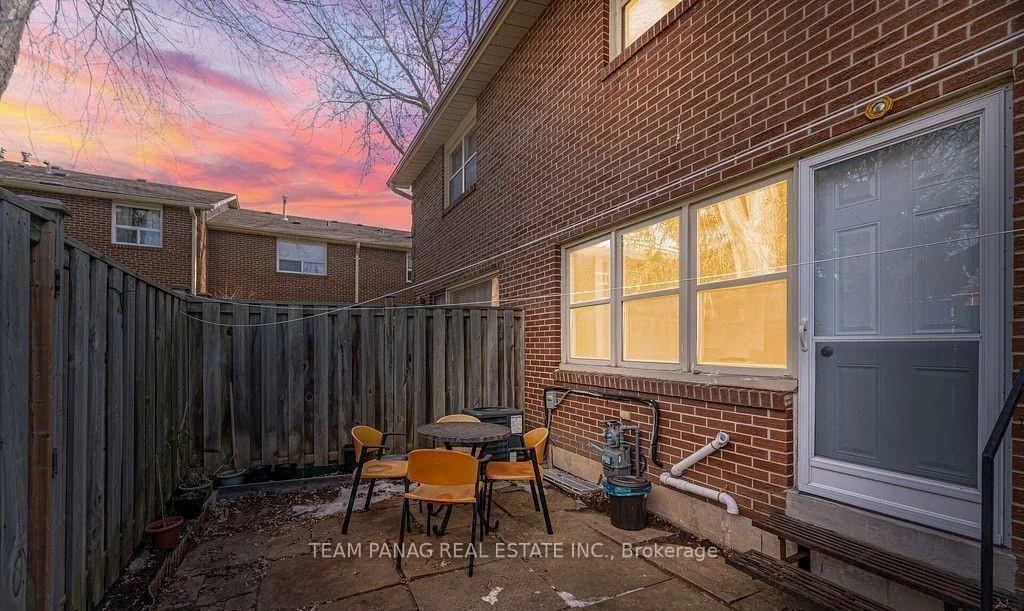 38, Eden, Southgate, Brampton