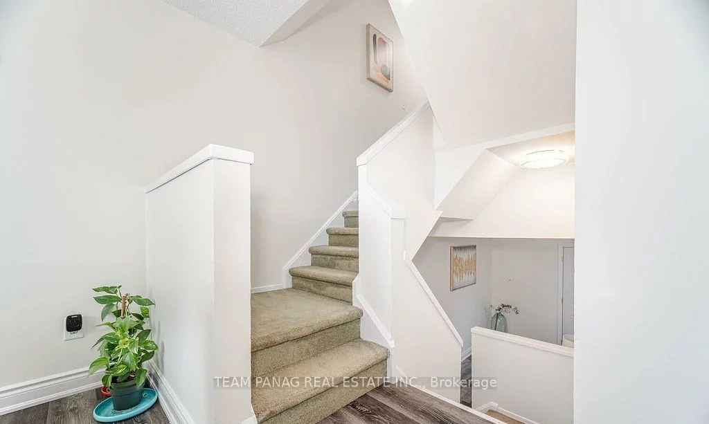 38, Eden, Southgate, Brampton