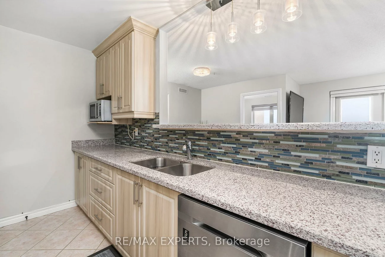 10, Dayspring, Goreway Drive Corridor, Brampton