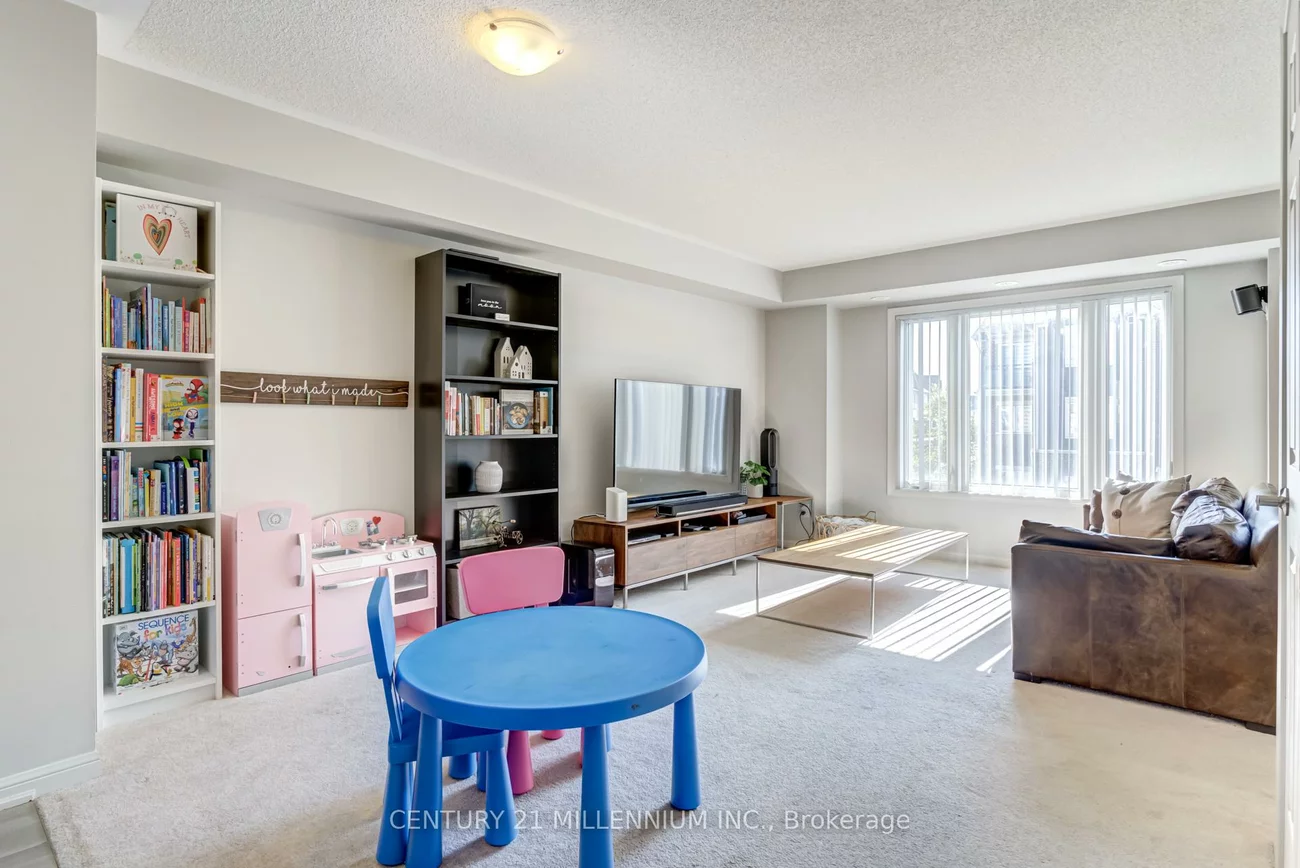 250, Sunny Meadow, Sandringham-Wellington, Brampton